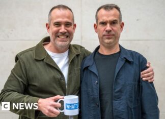 You don't need 8 hours sleep: Health tips from the BBC's twin doctors - BBC