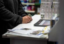 As ACA subsidies expire, voters cite health costs as top economic worry, survey finds - CNBC