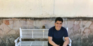 'De Pueblo, Católico y Gay': Queer Latino podcast fights LGBTQ stigma - USA Today