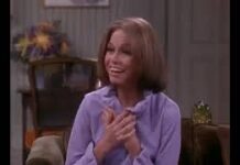 How a Mary Tyler Moore episode and a gay actor broke new ground 53 years ago this month - Advocate.com