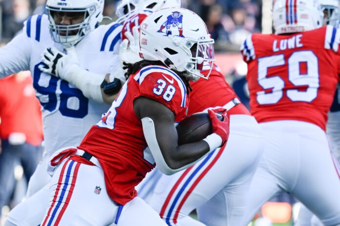 Patriots fans are ready to go gay for Drake Maye and a Patriots win - OutSports