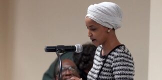 Planet Fitness defends banning customer who reported 'man in women's locker room' - WPDE