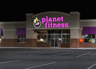 Planet Fitness revokes woman’s membership after transgender complaint - fox61.com
