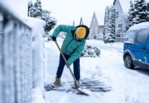 Shoveling snow could pose dangerous health risk for one group, experts warn - Fox News