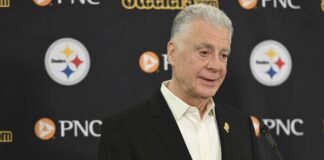 Steelers’ former sales manager, a gay woman, sues team for gender discrimination - TribLIVE.com