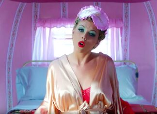 Taylor Swift’s ‘You Need to Calm Down’ Video Is Strangely Both Gay and Sexless – Esquire Taylor Swift's 'You Need to Calm Down' Video Is Strangely Both Gay and Sexless - Esquire
