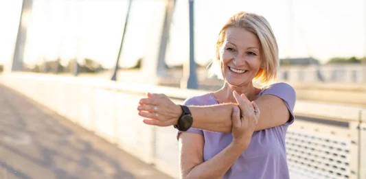 Doctor shares 3 simple changes to stay healthy and independent as you age - Fox News