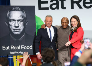 Eyeing the Midterms, Kennedy Pivots Toward Food and Away From Vaccines - The New York Times