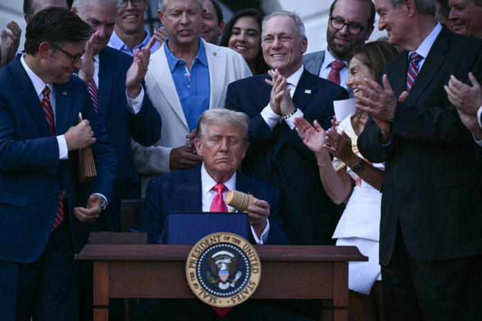 Hochul scrambles to save health program insuring 1.7M people in NY - Gothamist