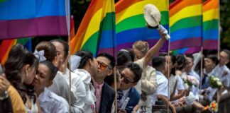 Philippine top court says same-sex couples can co-own property - BBC