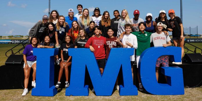 Sources: Sacramento State making aggressive effort to join FBS league, proposing an eight-figure entry fee - Yahoo Sports