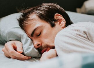 Study Ties 5 Subtypes of Sleep With Distinct Health And Lifestyle Patterns - ScienceAlert