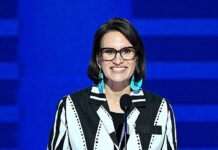 Transgender Minnesota lawmaker pushes back on adult site age verification bill over fears of overreach – Fox News Transgender Minnesota lawmaker pushes back on adult site age verification bill over fears of overreach - Fox News