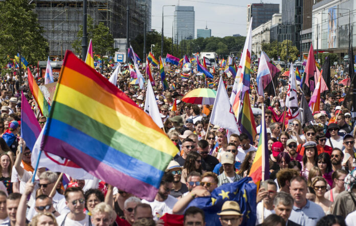 World human rights report says U.S. is undermining LGBTQ+ rights worldwide - LGBTQ Nation