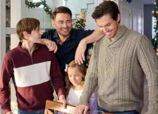 Jonathan Bennett wanted to create a gay Uncle Buck for ‘The Holiday Sitter’ – Entertainment Weekly Jonathan Bennett wanted to create a gay Uncle Buck for 'The Holiday Sitter' - Entertainment Weekly