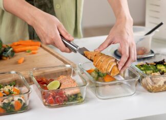 Mediterranean chef touts 'liquid gold' in pantry for heart health and weight loss benefits - Fox News