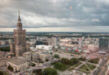 Sicherer Reisen: Gay Travel Index 2026: Polen ist Aufsteigerland des Jahres - WirtschaftsWoche